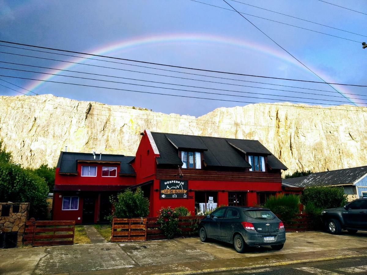 Constantino Hostel By Lo De Guille El Chalten Exterior photo